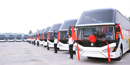 SINOTRUK ofrece autobuses de alta calidad para SDPTG en gran volumen